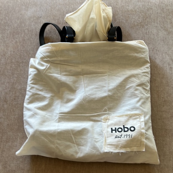 Like new Hobo leather tote. - Picture 6 of 10